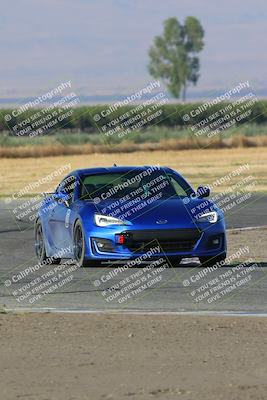 media/Sep-17-2023-Speed Ventures (Sun) [[7e780ba612]]/Green/Session 1 (Grapevine)/
